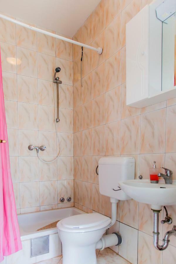 Apartmani Branka ดราเช ภายนอก รูปภาพ